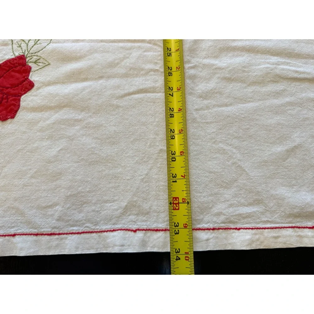 Vintage‎ Poinsetta Embroidered Red Flower Linen Table Runnercloth Napkin Accent